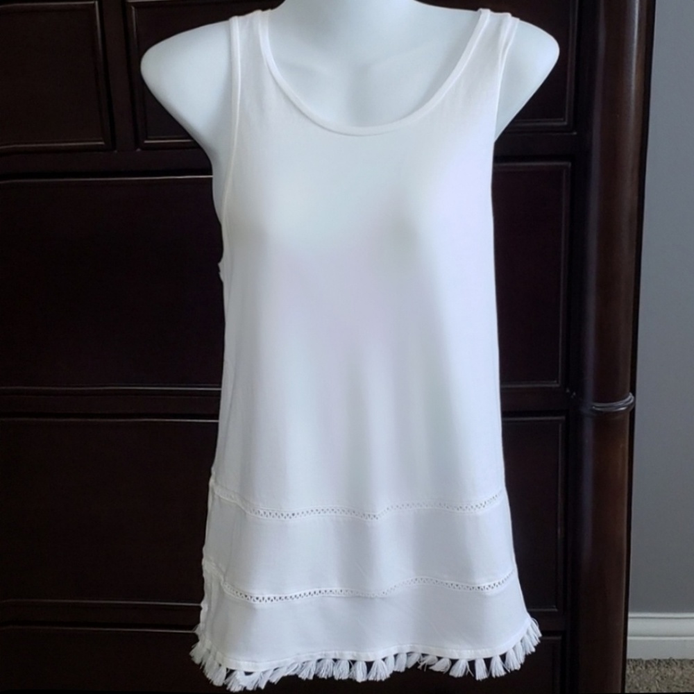 Old Navy White Tank with Tassle Bottom